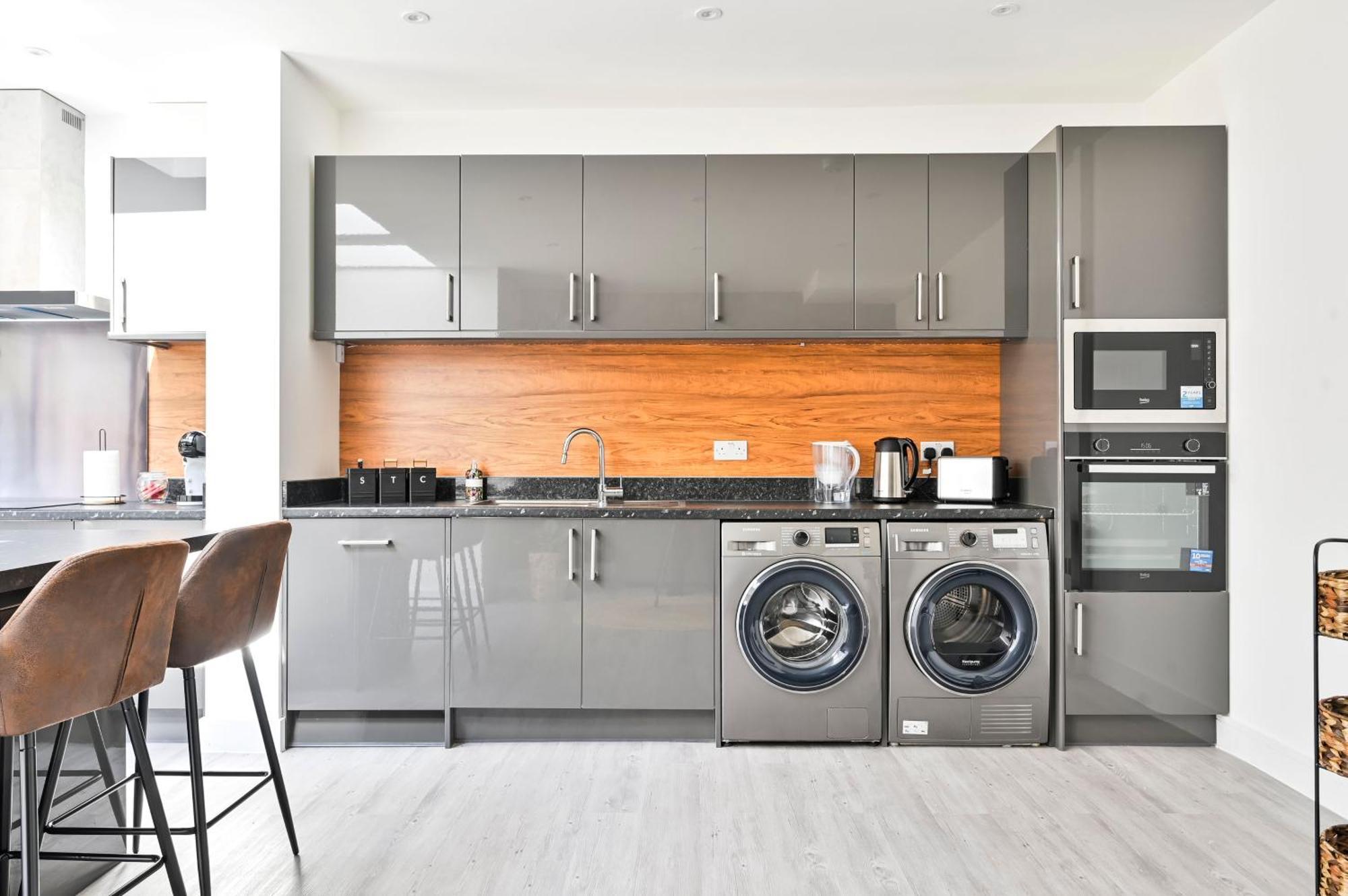 Stylish & Spacious 4br Homestay