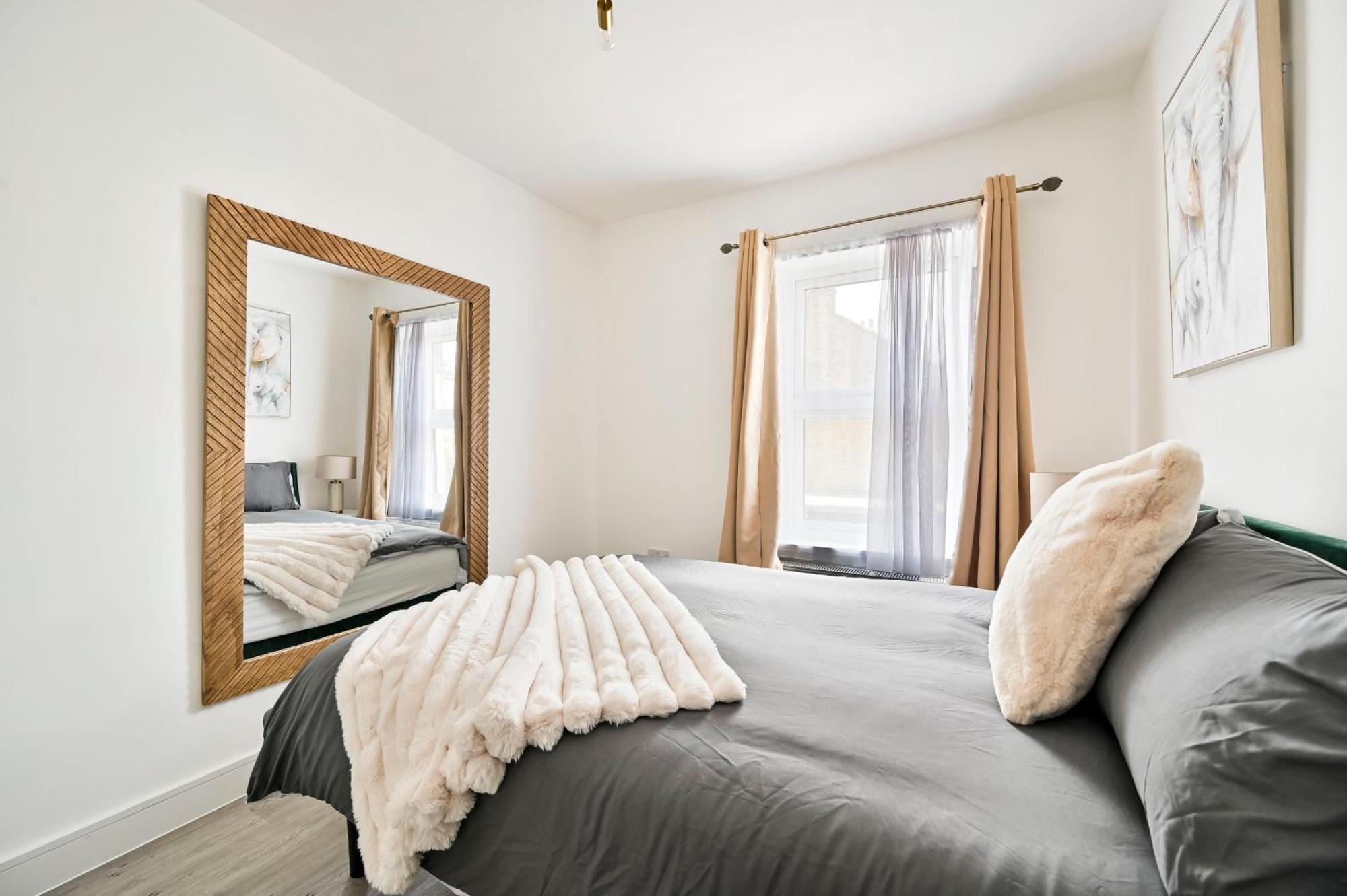 Stylish & Spacious 4br Homestay London