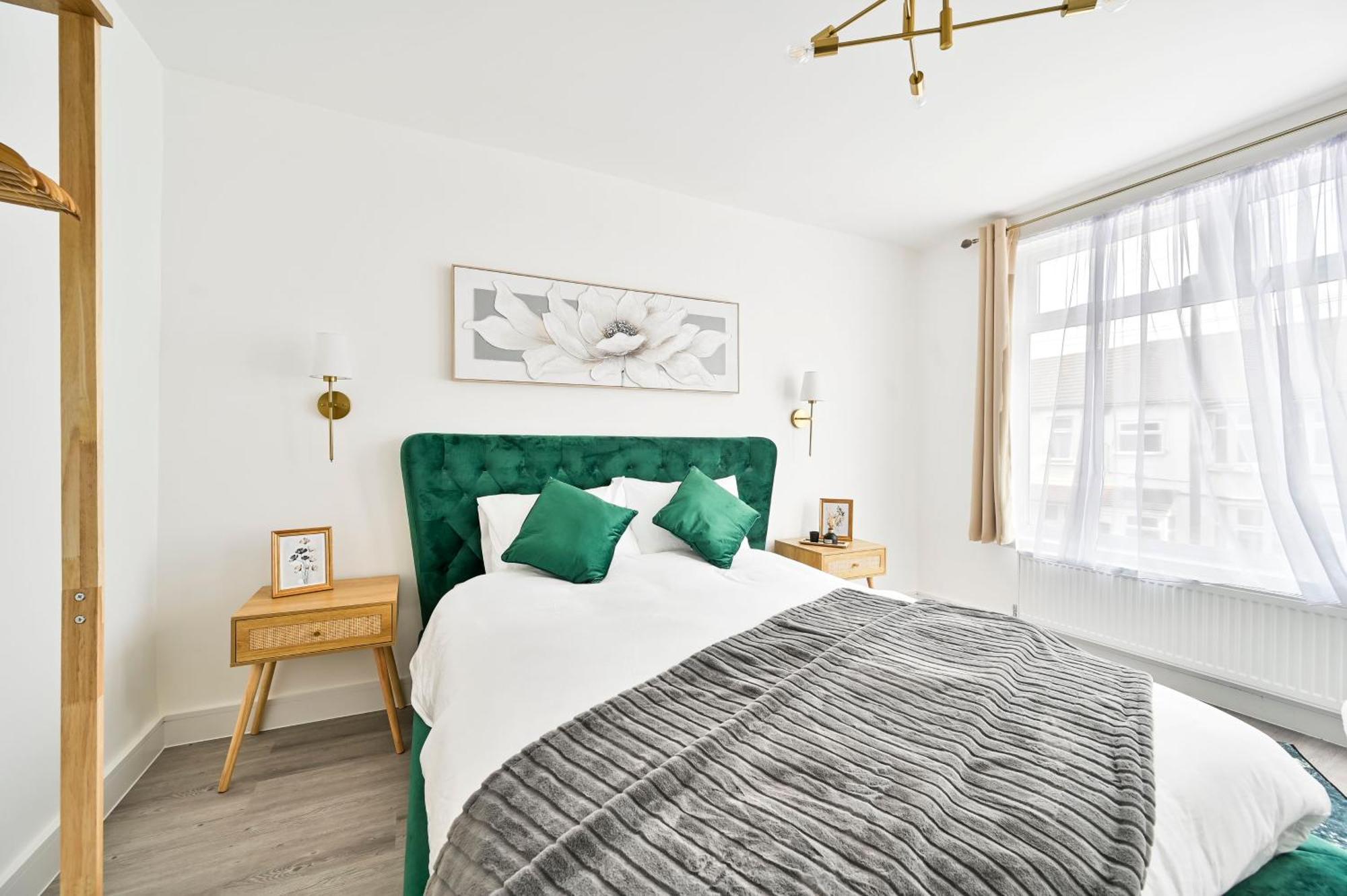 Stylish & Spacious 4br Homestay London